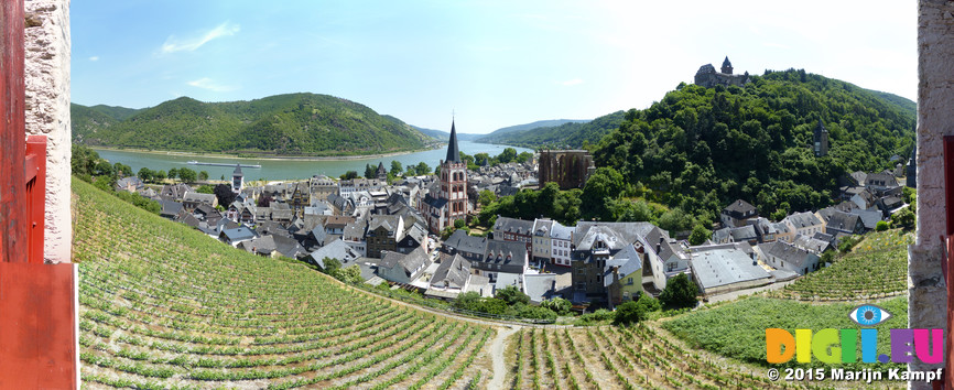 FZ017521-46 View over Bacharach